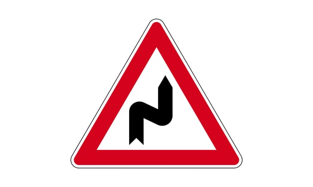 1.4.40-105: Wie verhalten Sie sich bei diesem Verkehrszeichen?